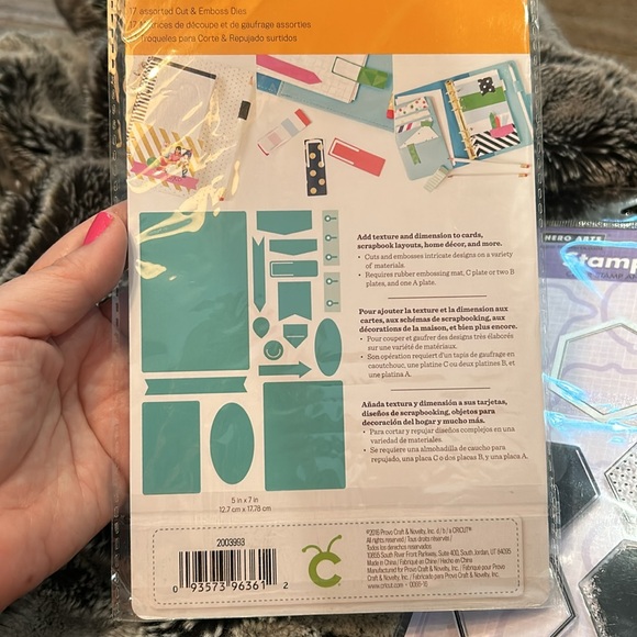 New Set of 2 thin metal die cuts and clear stamps for planner paper crafting - Picture 6 of 15